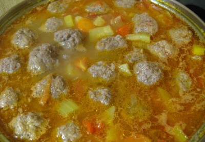 Կոլոլակով և կաբաչկայով ապուր