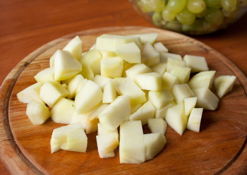 Կանաչ Մրգերով Աղցան